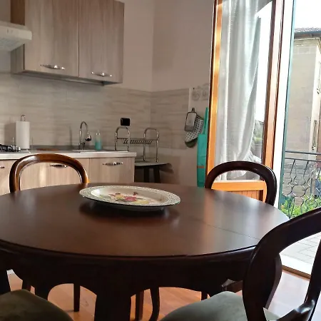 Gloria's Sunny Place Apartment Pienza